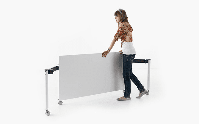 Kite Folding Table Mobility